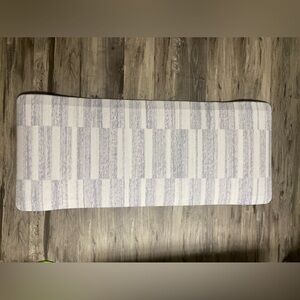 Brand New House Of Noa Standing Mat 22x54 in Heather Grey Sutton Stripe